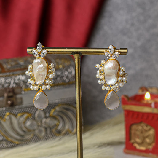 Ivory Shine Earring