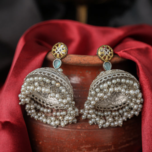 Chic Jhumki